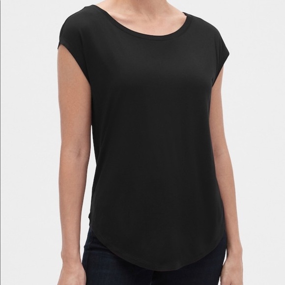GAP Tops - 𝅺nwt Gap Medium Black Short Sleeve T-Shirt